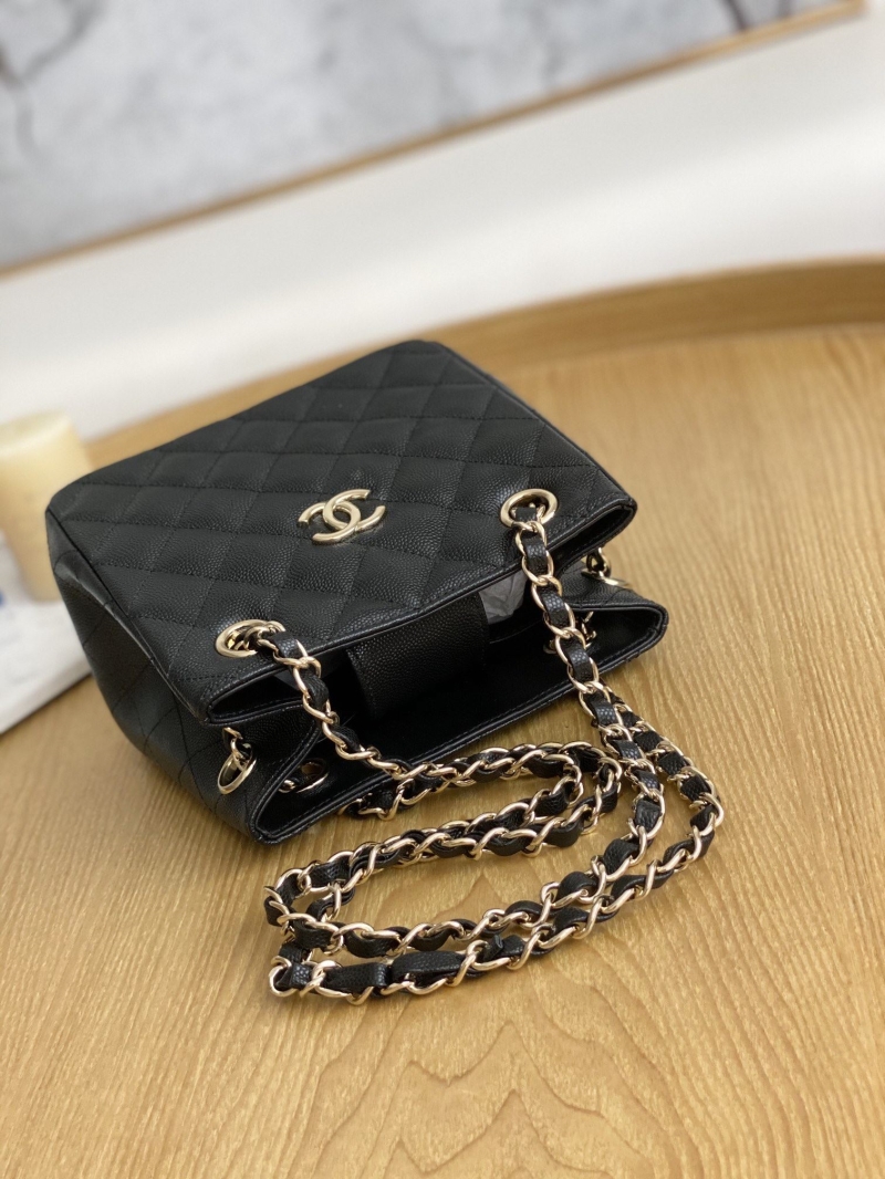 Ch**el bucket bags